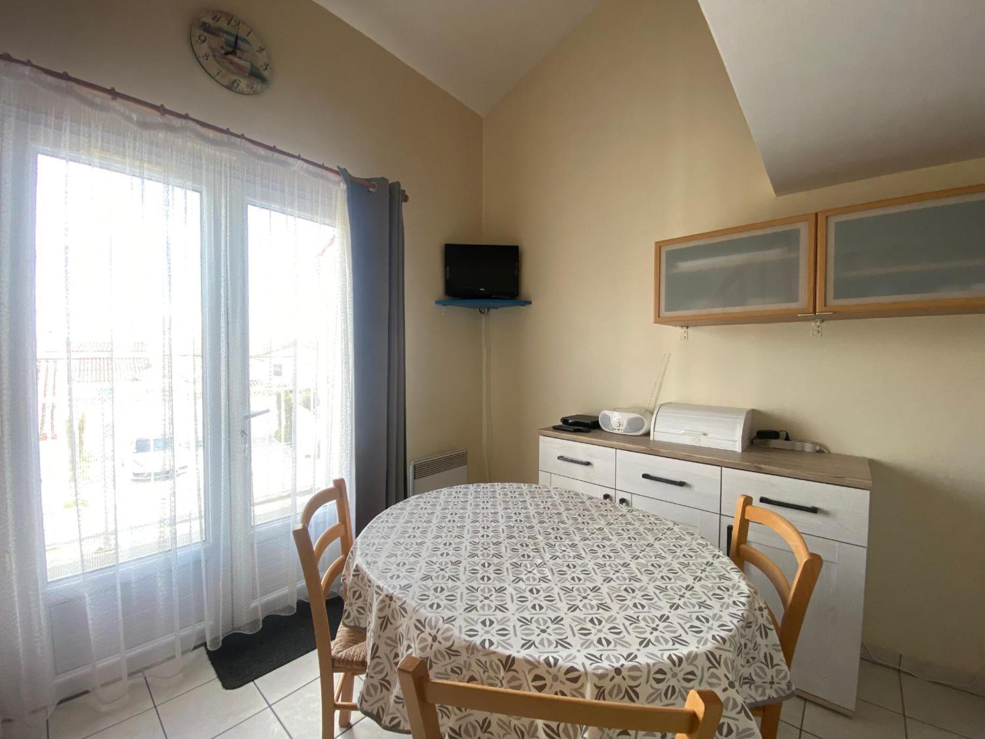 Appartement 1Er Etage Proche Centre-Ville, Plage Et Commerces, Balcon, Parking, Wifi Inclus - Fr-1-22-171 La Tranche-sur-Mer Exterior foto
